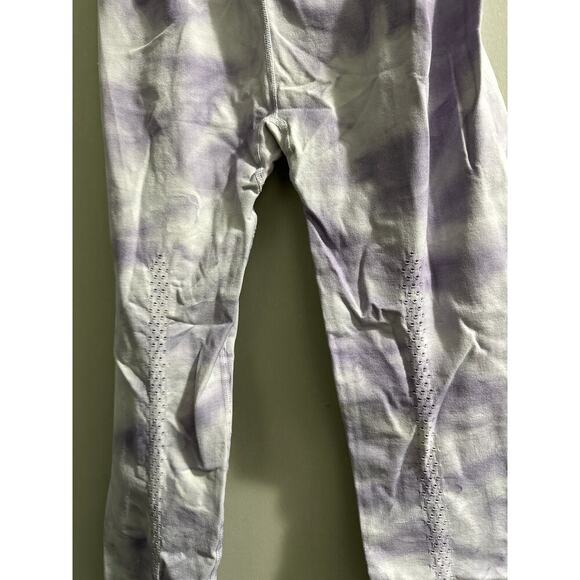 🔴Free People Movement Purple tie dye leggings size Med/Large‎ - Picture 7 of 7
